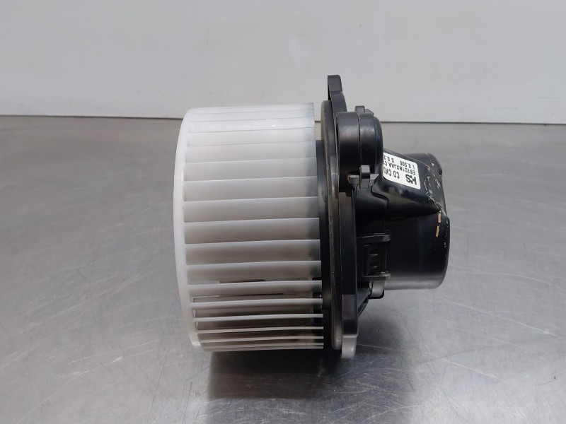Recambio de motor calefaccion para kia xceed drive referencia OEM IAM   