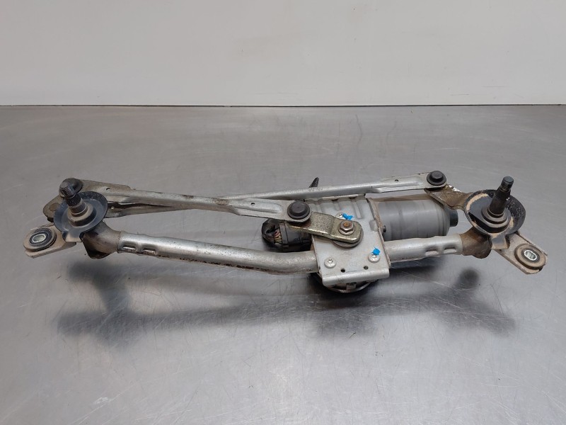 Recambio de motor limpia delantero para kia xceed drive referencia OEM IAM   