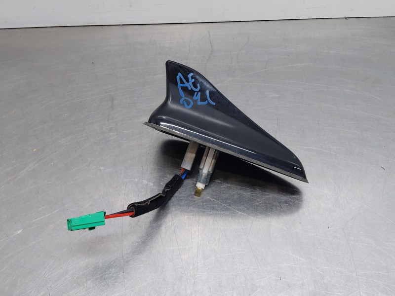 Recambio de antena para kia xceed drive referencia OEM IAM   