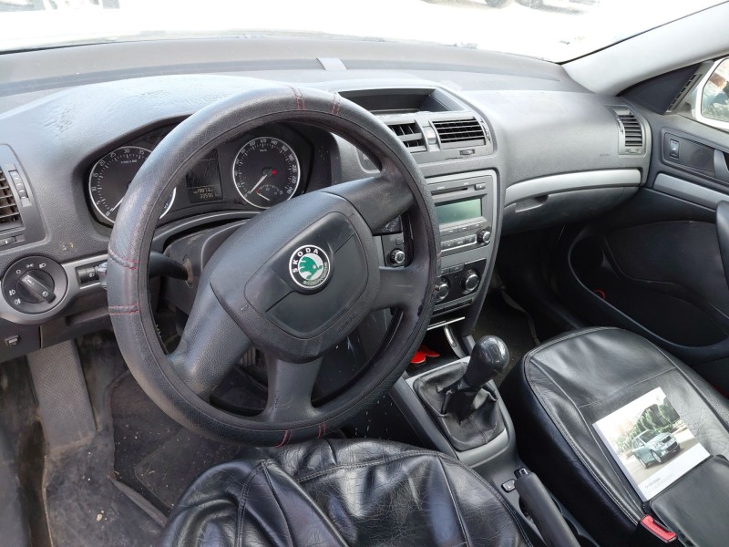 skoda octavia ii (1z3) del año 2011