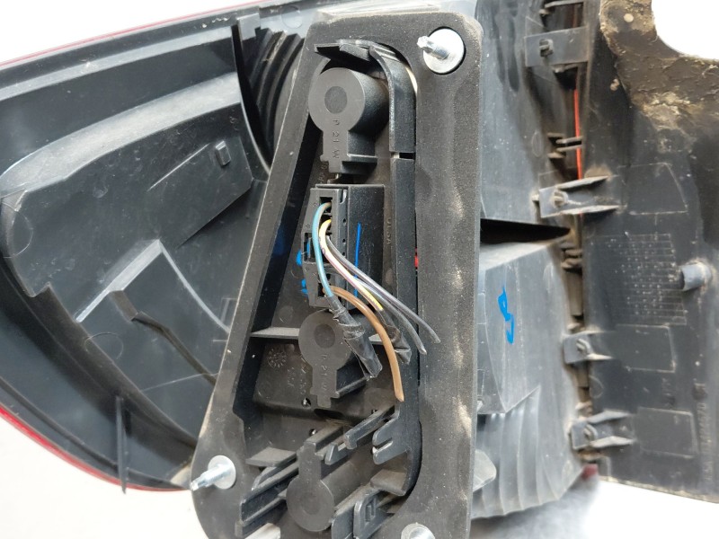 Recambio de piloto trasero derecho para bmw x1 (e84) sdrive 18 d referencia OEM IAM   
