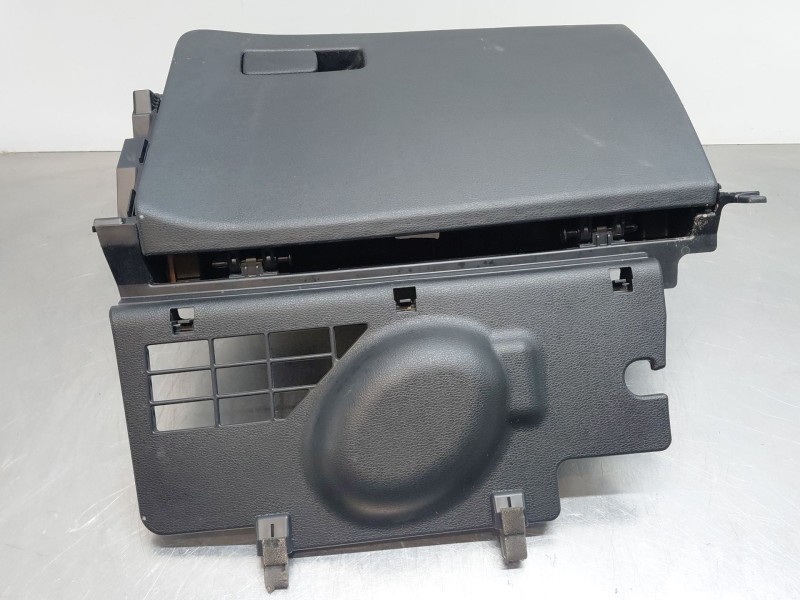 Recambio de guantera para kia xceed drive referencia OEM IAM   