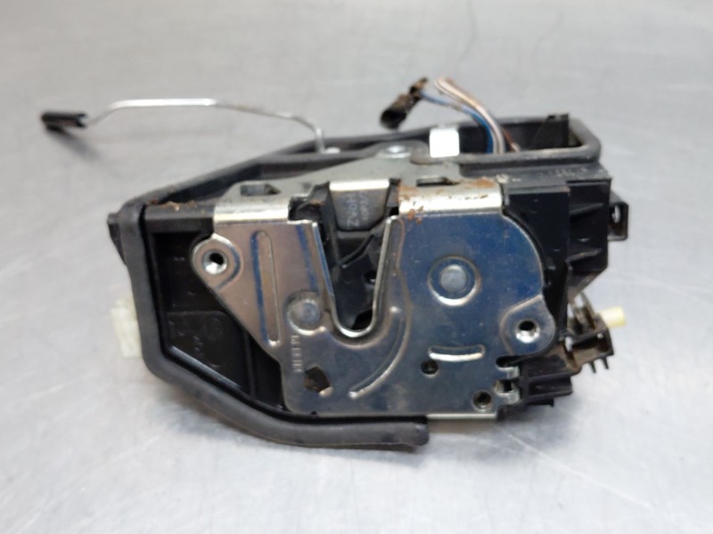 Recambio de cerradura puerta delantera izquierda para bmw x1 (e84) sdrive 18 d referencia OEM IAM   