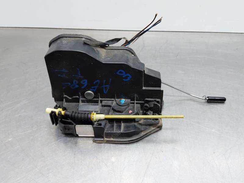 Recambio de cerradura puerta trasera izquierda para bmw x1 (e84) sdrive 18 d referencia OEM IAM   