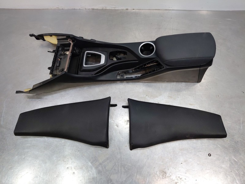 Recambio de juego asientos completo para bmw x1 (e84) sdrive 18 d referencia OEM IAM   