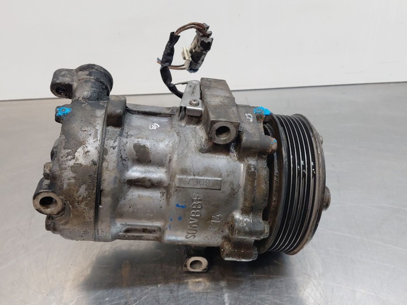 Recambio de compresor aire acondicionado para opel combo tour 1.3 cdti 16v referencia OEM IAM 13197538  