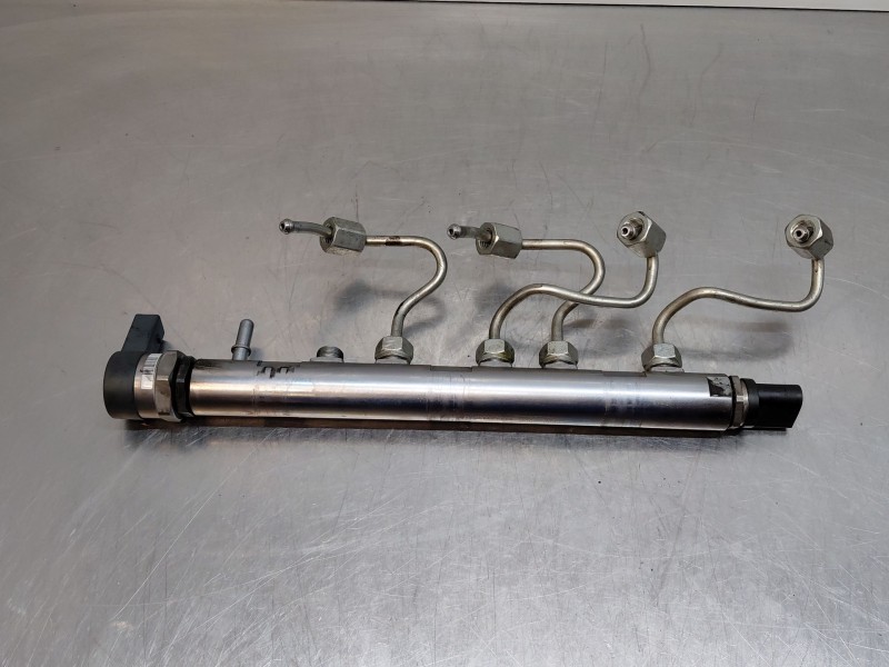 Recambio de rampa inyectora para bmw x1 (e84) sdrive 18 d referencia OEM IAM   