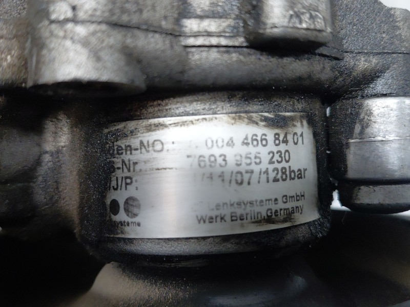 Recambio de bomba direccion para mercedes-benz clase gl (x164) 4-matic referencia OEM IAM A0044668401  