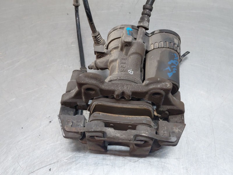Recambio de pinza freno trasera derecha para bmw 2 gran tourer (f46) 218 d referencia OEM IAM 34206883026  