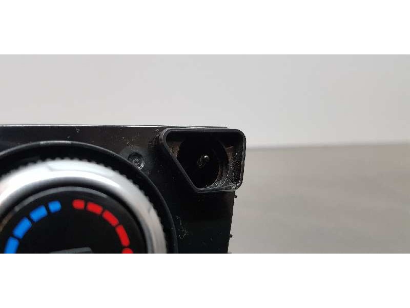 Recambio de mando climatizador para kia sportage basic 2wd referencia OEM IAM 97250F1CD0AK5  