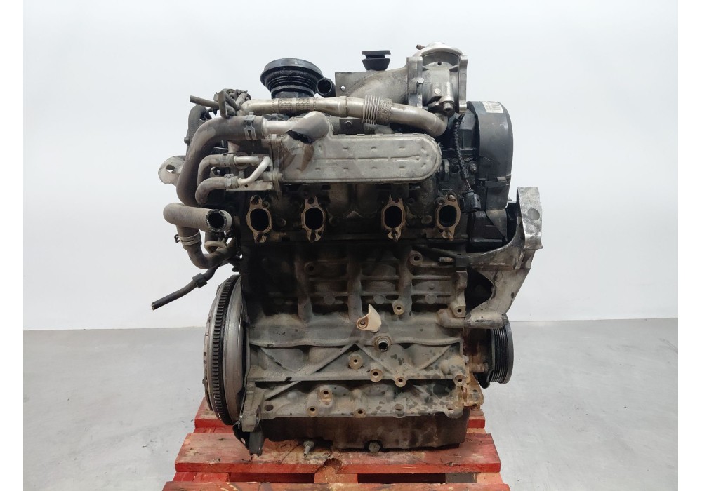 Recambio de motor completo para volkswagen golf v (1k1) 1.9 tdi referencia OEM IAM BXE 132932 BXE 