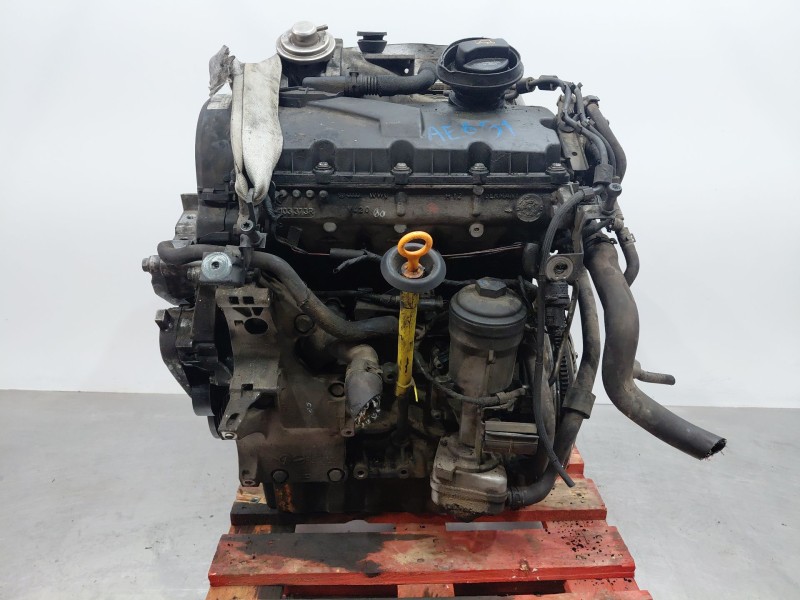 Recambio de motor completo para volkswagen golf v (1k1) 1.9 tdi referencia OEM IAM BXE 132932 BXE 