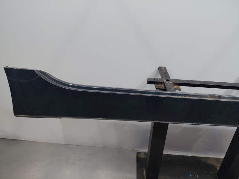 Recambio de faldon lateral para bmw 2 gran tourer (f46) 218 d referencia OEM IAM 51177403806  