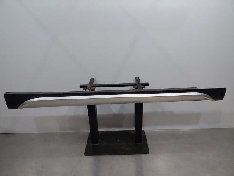 Recambio de faldon lateral para bmw x1 (e84) sdrive 18 d referencia OEM IAM   