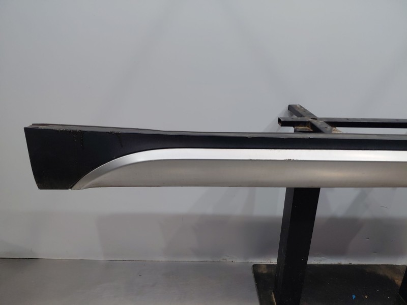 Recambio de faldon lateral para bmw x1 (e84) sdrive 18 d referencia OEM IAM   