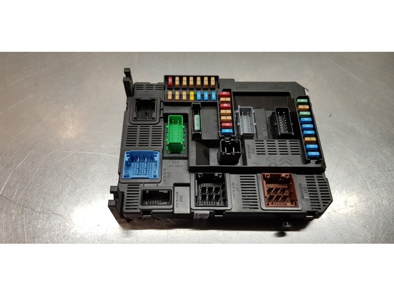 Recambio de caja reles / fusibles para citroen c-elysée feel referencia OEM IAM 9819849680  