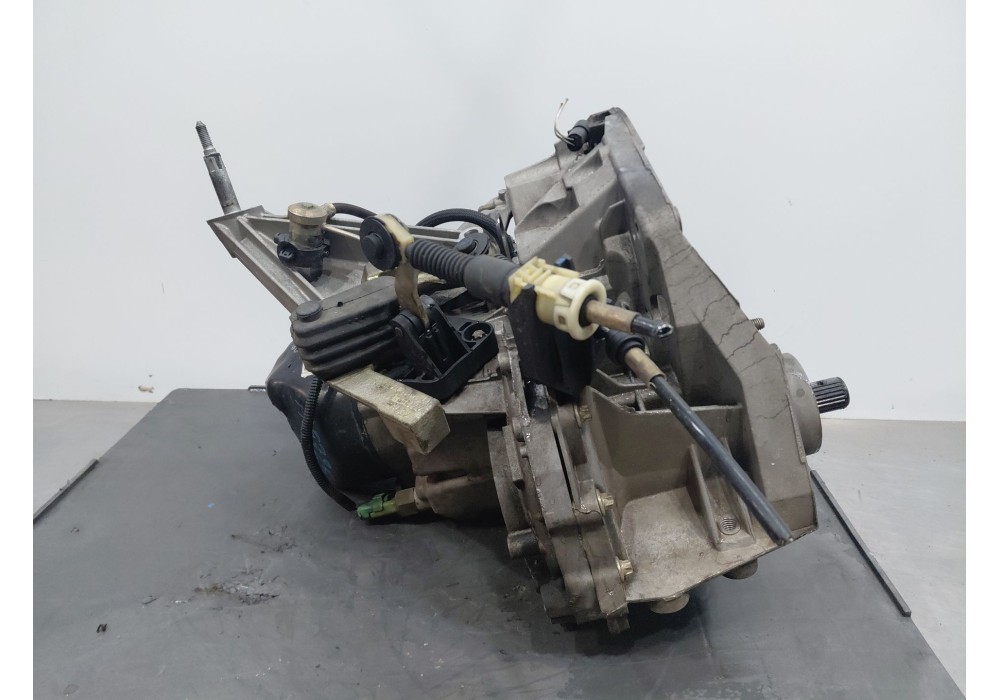 Recambio de caja cambios para renault laguna ii (bg0/1_) 1.9 dci (bg0e) referencia OEM IAM   