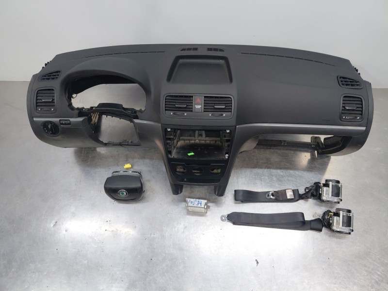 Recambio de kit airbag para skoda yeti (5l) 1.2 tsi referencia OEM IAM 5L1857007B9B9 5J0880201H3X1 5L0857701ARAA