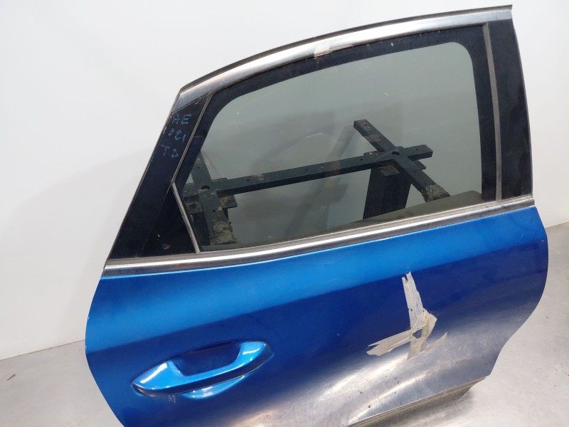 Recambio de puerta trasera derecha para kia xceed drive referencia OEM IAM 77004J7850  
