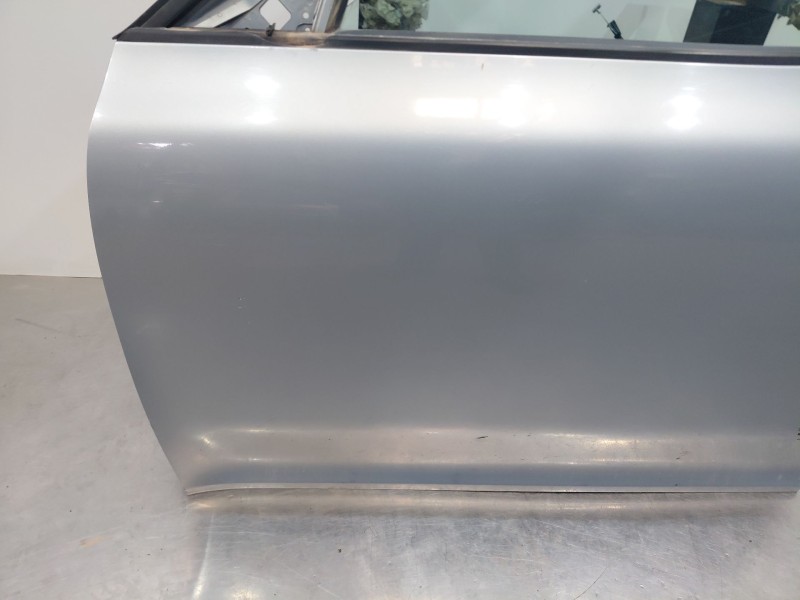 Recambio de puerta delantera izquierda para skoda yeti (5l) 1.2 tsi referencia OEM IAM 5L0831055  