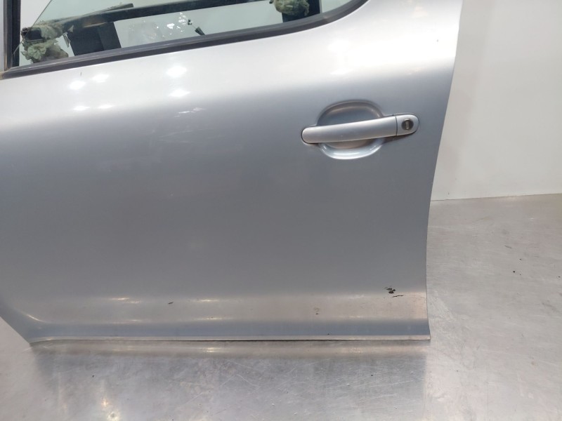 Recambio de puerta delantera izquierda para skoda yeti (5l) 1.2 tsi referencia OEM IAM 5L0831055  