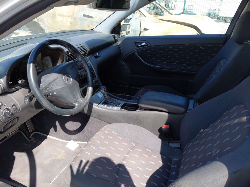 mercedes-benz clase c (w203) del año 2003