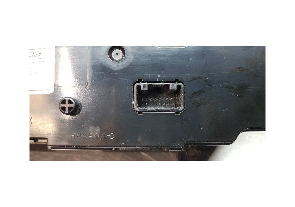 Recambio de mando climatizador para kia sportage basic 2wd referencia OEM IAM 97250F1CD0AK5  