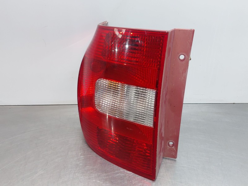 Recambio de piloto trasero izquierdo para skoda yeti (5l) 1.2 tsi referencia OEM IAM   