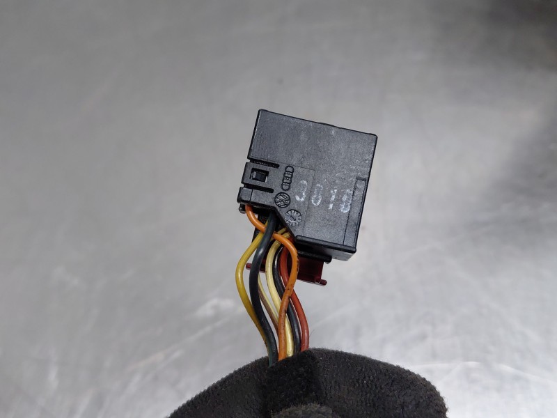 Recambio de retrovisor izquierdo para skoda yeti (5l) 1.2 tsi referencia OEM IAM   