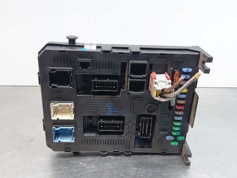 Recambio de caja reles / fusibles para citroën c4 i (lc_) 1.6 hdi referencia OEM IAM   