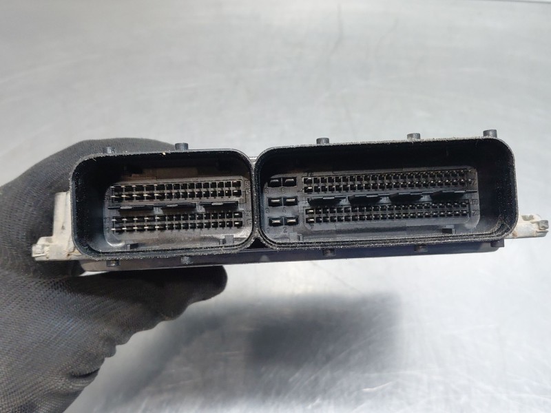 Recambio de centralita motor uce para skoda yeti (5l) 1.2 tsi referencia OEM IAM   