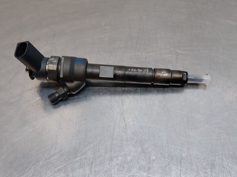 Recambio de inyector para bmw x1 (e84) sdrive 18 d referencia OEM IAM 13537798446  