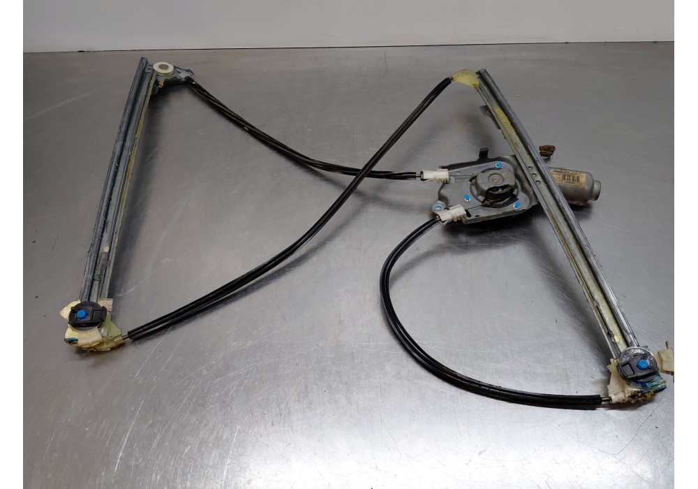 Recambio de elevalunas delantero derecho para renault laguna ii (bg0/1_) 1.9 dci (bg0e) referencia OEM IAM 8200485195  