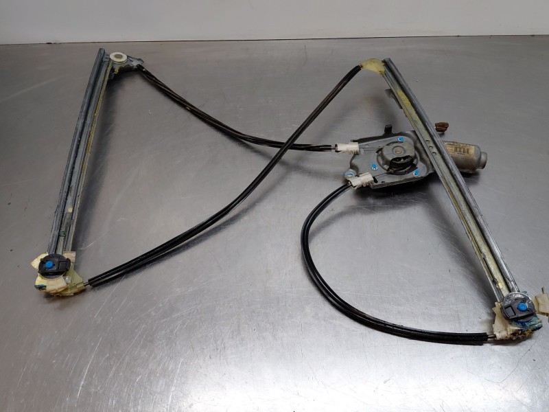 Recambio de elevalunas delantero derecho para renault laguna ii (bg0/1_) 1.9 dci (bg0e) referencia OEM IAM 8200485195  