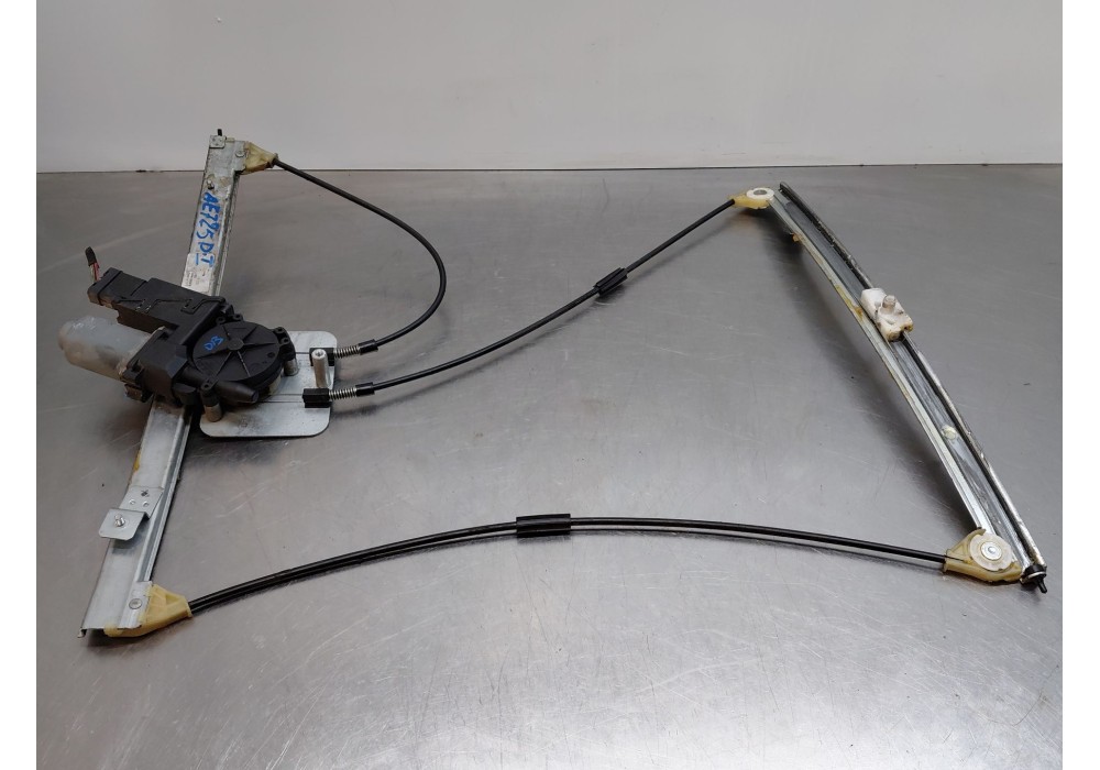 Recambio de elevalunas delantero izquierdo para renault laguna ii (bg0/1_) 1.9 dci (bg0e) referencia OEM IAM 8200722832  