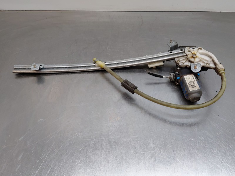 Recambio de elevalunas trasero derecho para renault laguna ii (bg0/1_) 1.9 dci (bg0e) referencia OEM IAM 8200000558  