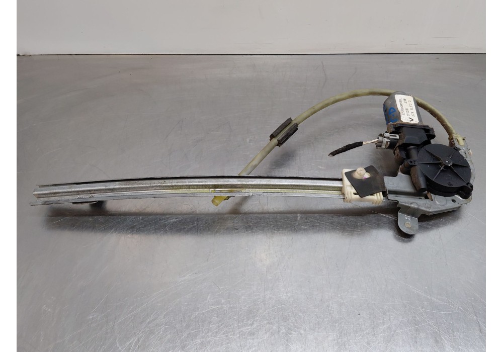Recambio de elevalunas trasero derecho para renault laguna ii (bg0/1_) 1.9 dci (bg0e) referencia OEM IAM 8200000558  