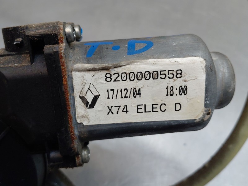 Recambio de elevalunas trasero derecho para renault laguna ii (bg0/1_) 1.9 dci (bg0e) referencia OEM IAM 8200000558  