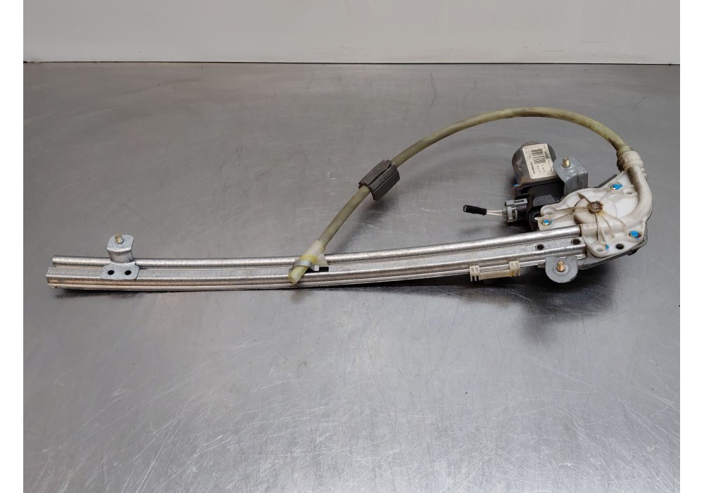 Recambio de elevalunas trasero izquierdo para renault laguna ii (bg0/1_) 1.9 dci (bg0e) referencia OEM IAM 8200000557  