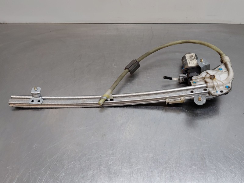 Recambio de elevalunas trasero izquierdo para renault laguna ii (bg0/1_) 1.9 dci (bg0e) referencia OEM IAM 8200000557  
