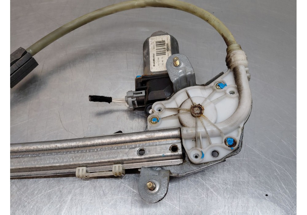 Recambio de elevalunas trasero izquierdo para renault laguna ii (bg0/1_) 1.9 dci (bg0e) referencia OEM IAM 8200000557  