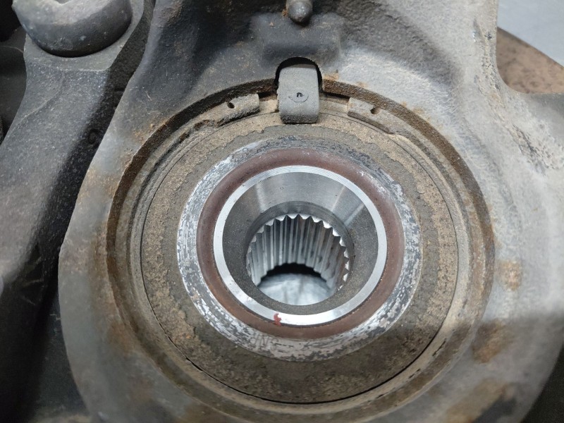 Recambio de mangueta delantera derecha para citroën c3 aircross puretech referencia OEM IAM 364790  