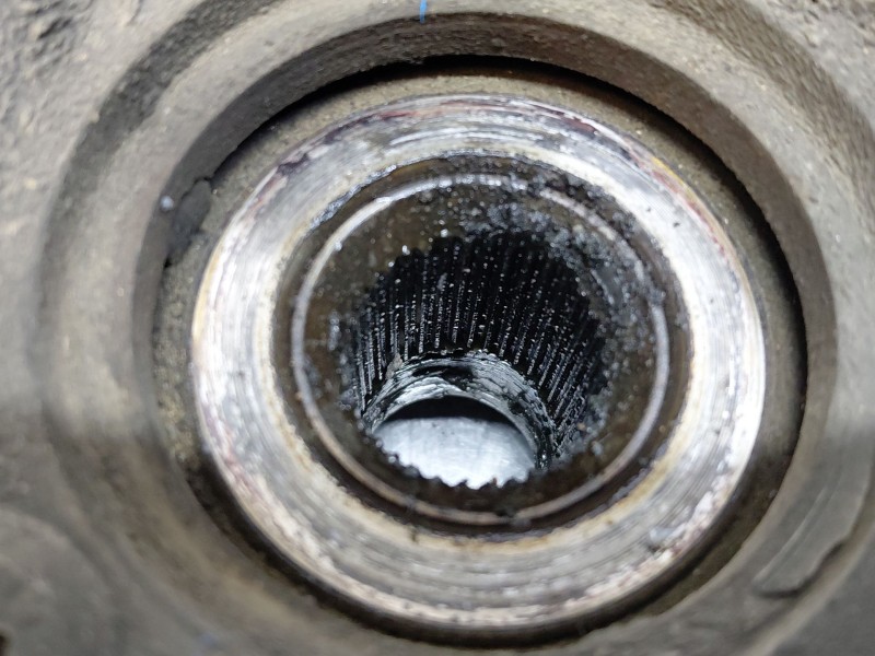 Recambio de mangueta delantera izquierda para skoda yeti (5l) 1.2 tsi referencia OEM IAM   