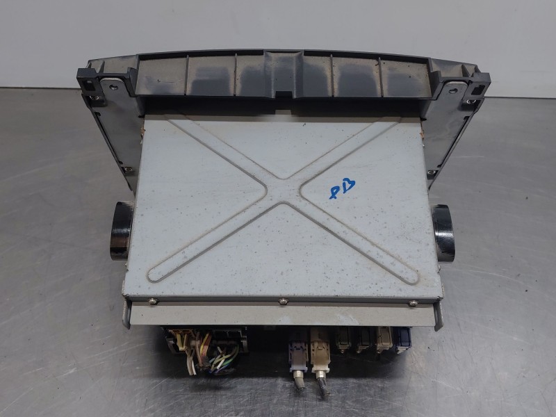 Recambio de sistema audio / radio cd para mercedes-benz vito mixto (447) combi referencia OEM IAM   