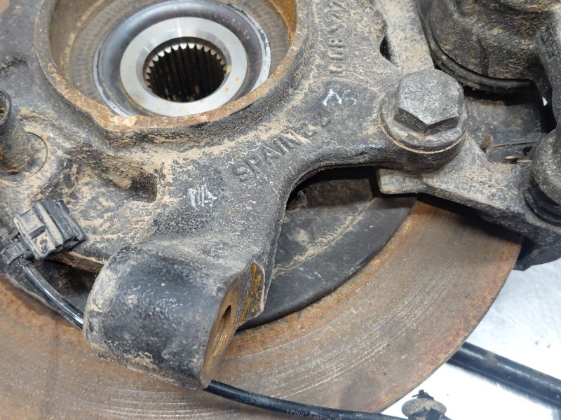 Recambio de mangueta trasera derecha para mercedes-benz vito mixto (447) combi referencia OEM IAM   