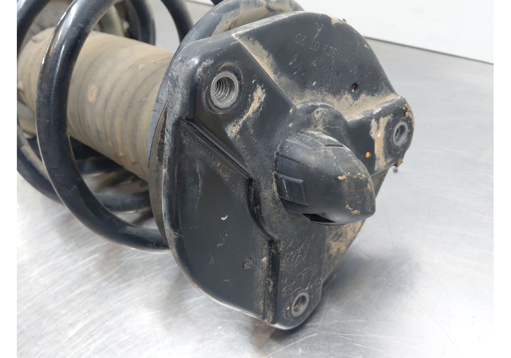 Recambio de amortiguador delantero derecho para mercedes-benz vito mixto (447) combi referencia OEM IAM   
