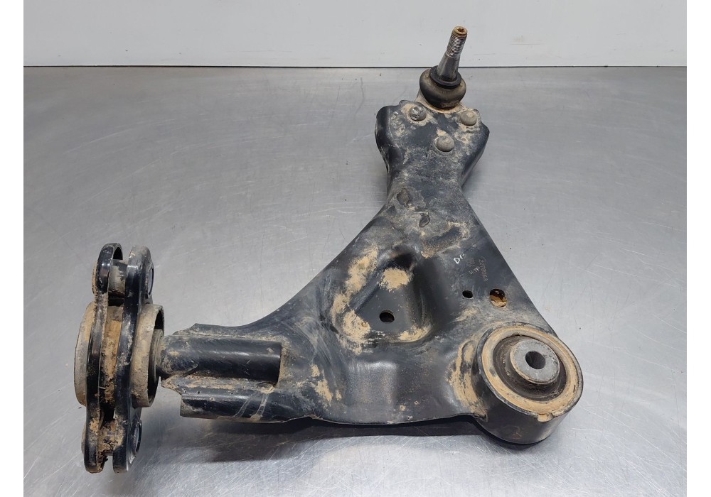 Recambio de brazo suspension inferior delantero derecho para mercedes-benz vito mixto (447) combi referencia OEM IAM   