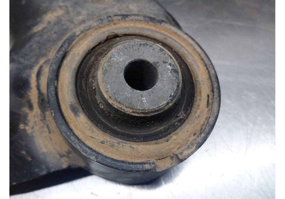 Recambio de brazo suspension inferior delantero derecho para mercedes-benz vito mixto (447) combi referencia OEM IAM   