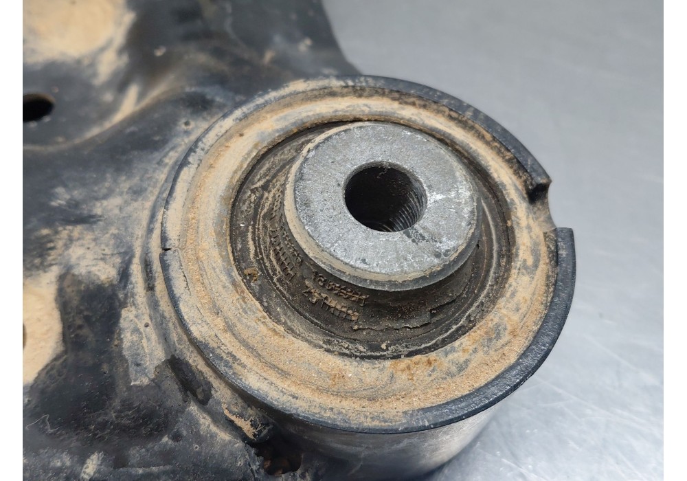 Recambio de brazo suspension inferior delantero izquierdo para mercedes-benz vito mixto (447) combi referencia OEM IAM   