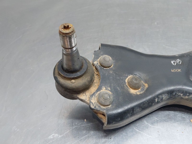 Recambio de brazo suspension inferior delantero izquierdo para mercedes-benz vito mixto (447) combi referencia OEM IAM   